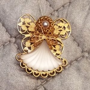 Vintage Angels of Love pin / brooch